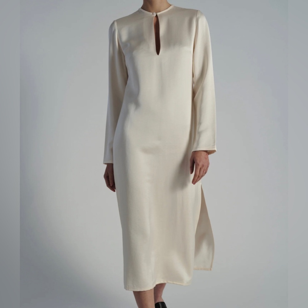 NEW Saint Art Isabel Satin Long Sleeve Dress Women’s M Champagne Bridal Wedding